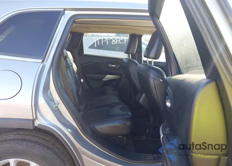 2018 Jeep Cherokee Latitude Plus 4X4 из США, поврежденный, VIN 1C4PJMLX8JD514992